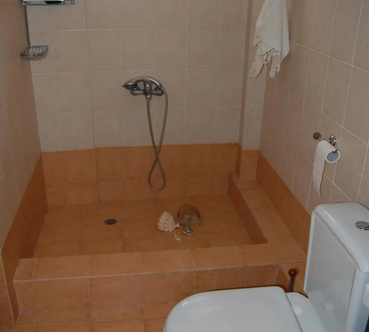 Kalandra Garden Villa 0*,